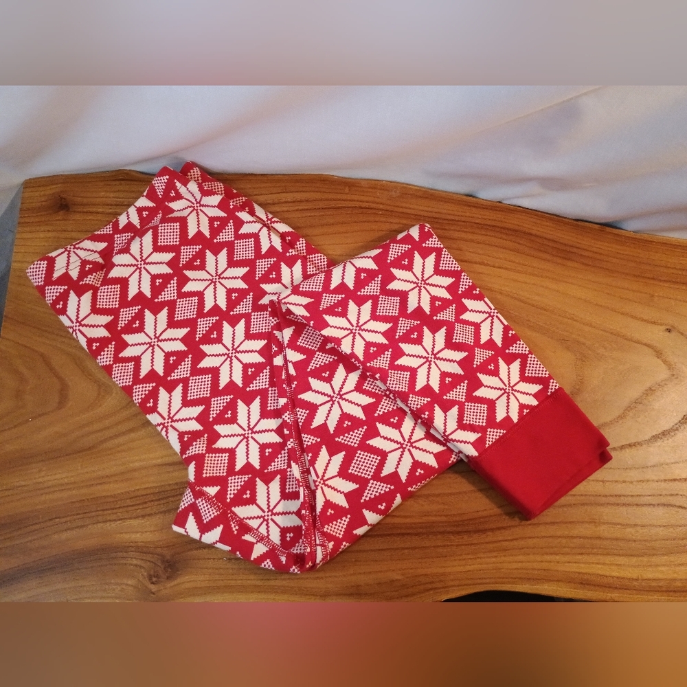 Red Snowflake Hanna Anderson Adult Organic Cotton Pajamas - Picture 5 of 6